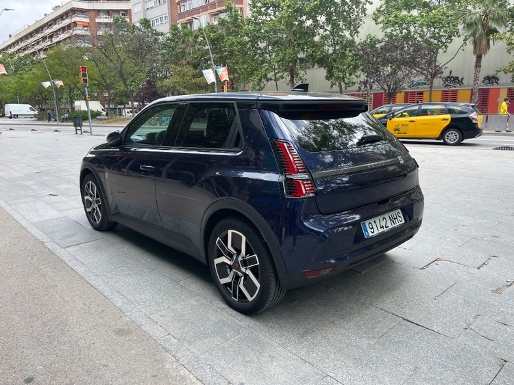 Renault 5 E-Tech 120 Urban Range Techno foto 7