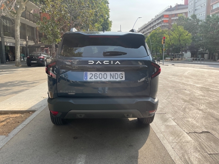 Dacia Bigster Hybrid 155 Journey foto 8