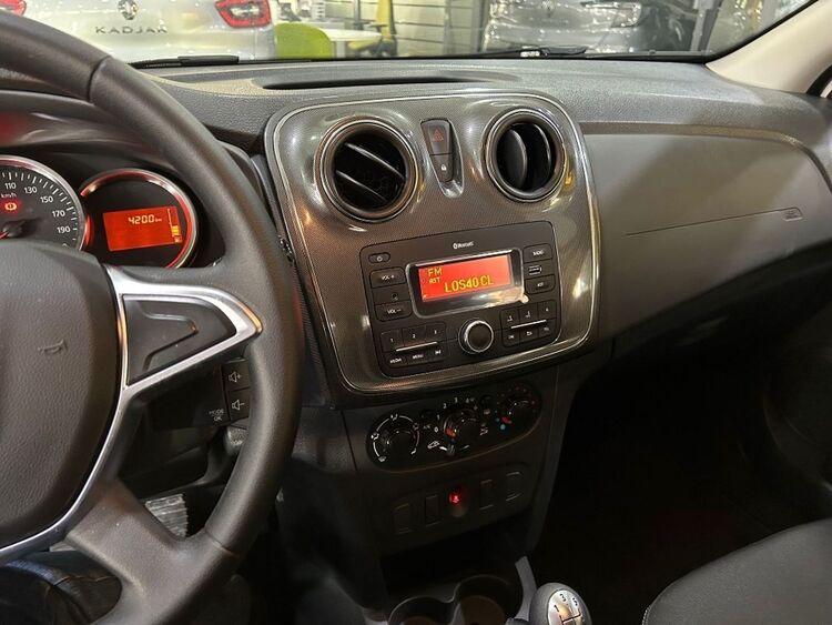 Dacia Sandero Stepway Essential foto 10